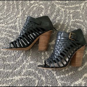 Adorable Hinge Heels